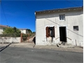 Maison à rénover à la vente